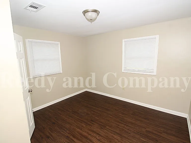 961 Carrolton Rd — Photo 15