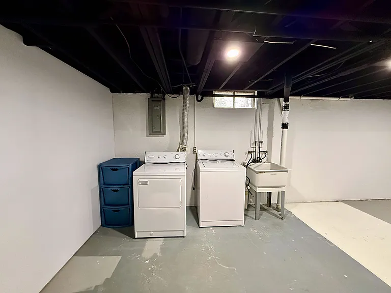 18144 N Oak Dr — Photo 23