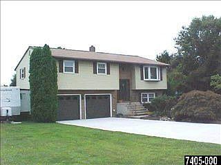2nd image of 3745 Fox Chase Ct