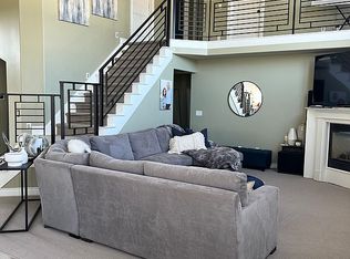 902 W 2075 S, Syracuse, UT 84075