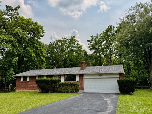 3293 Claydor Dr, Dayton, OH 45431