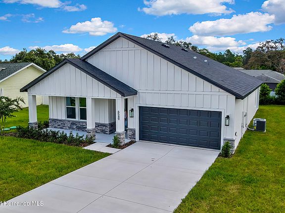 3rd image of 6589 Freeport Dr