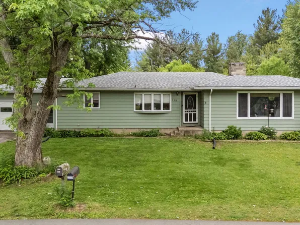 115 N George St, Medaryville, IN 47957
