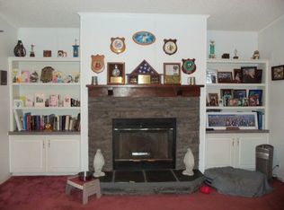 273 Cue Lake Dr, Hawthorne, FL 32640