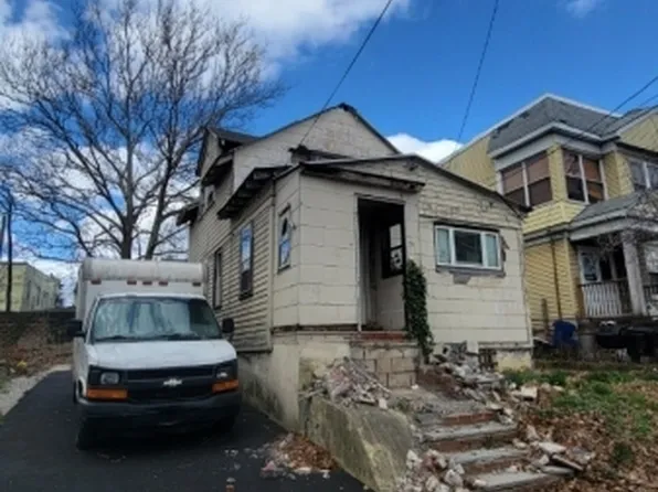 39 Wolcott Ter, Newark City, NJ 07112