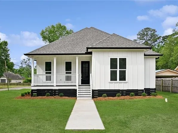 1804 Destin St, Mandeville, LA 70448