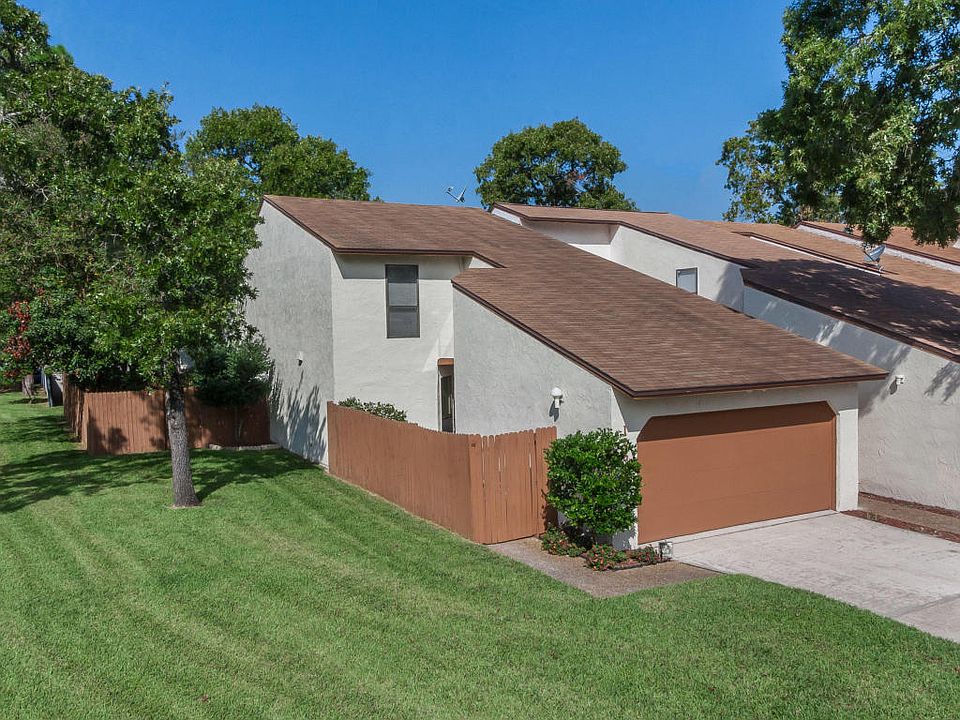 1st image of 1158 Romaine Cir E