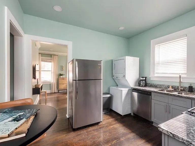 1351 Oxford Rd #2 — Photo 14