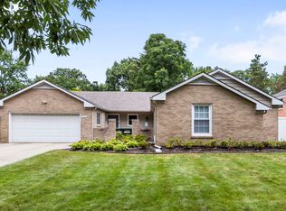 3018 Indianwood Rd, Wilmette, IL 60091