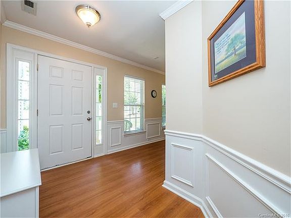 3rd image of 1423 Deer Forest Dr