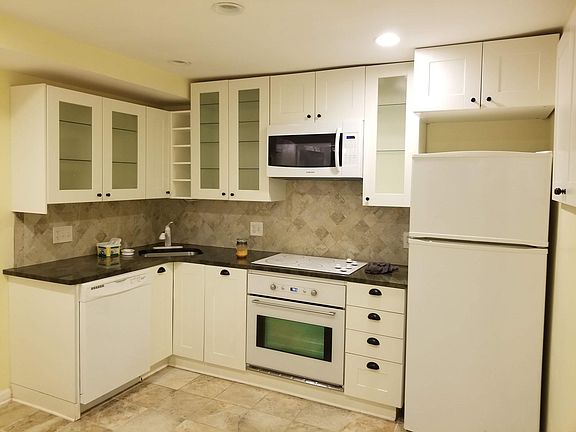 5th image of 14644 Pinto Ln #B-1