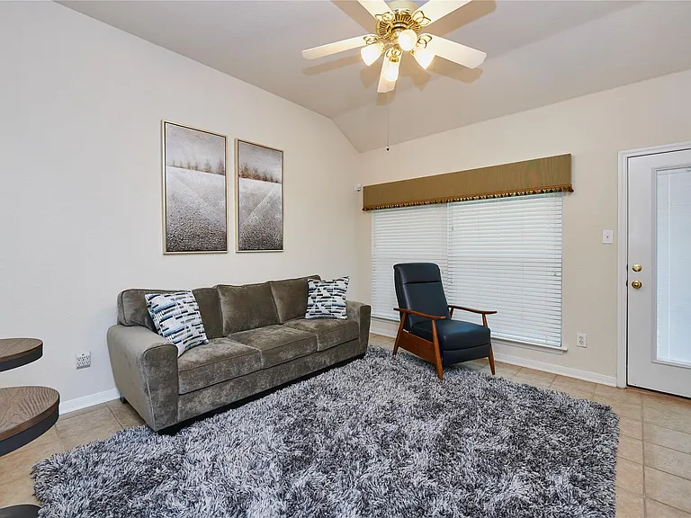 22 W Greenhill Terrace Pl — Photo 24