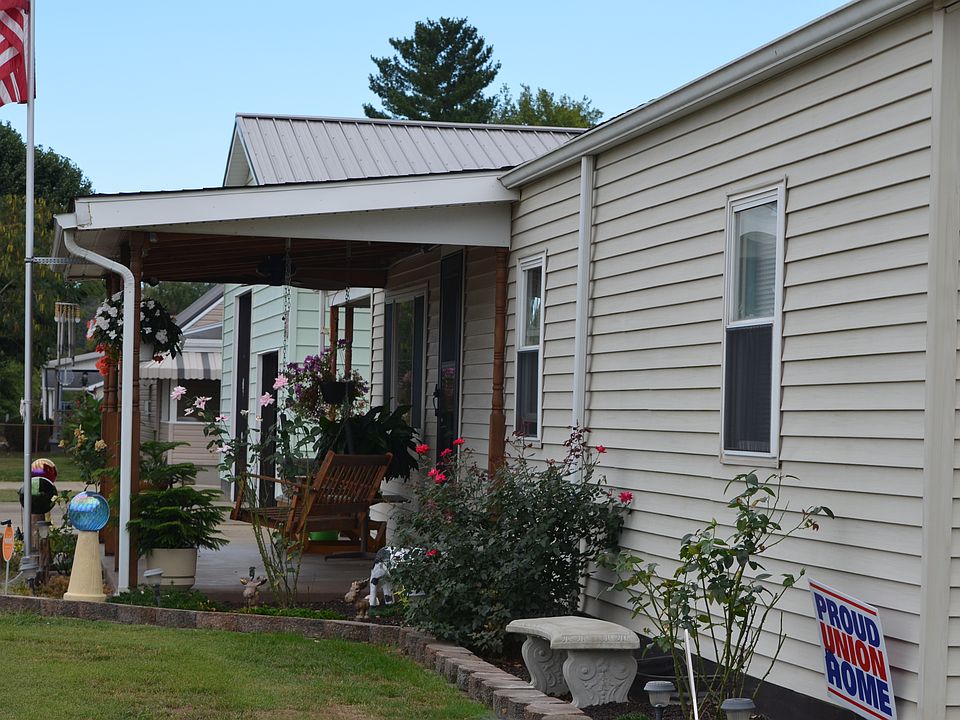 1st image of 4802 3rd Ave