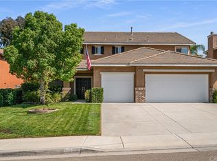 8460 New Windsor St, Riverside, CA 92508