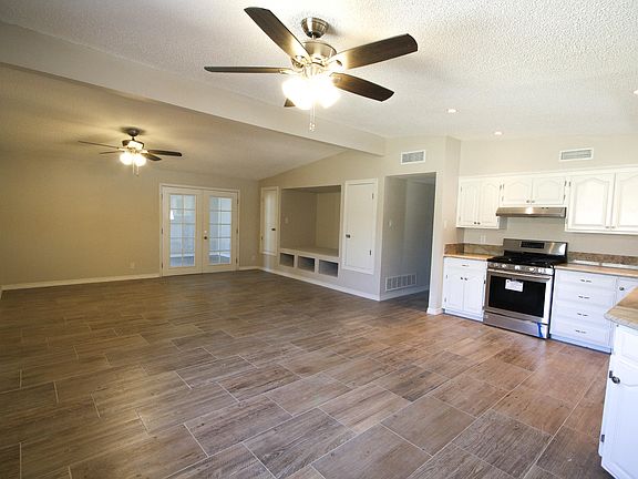 3rd image of 4600 Skylark Way