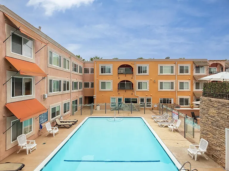 860 Turquoise St #225 — Photo 16