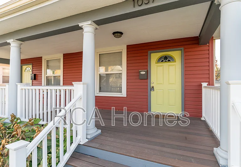 1037 E Tabor St — Photo 2