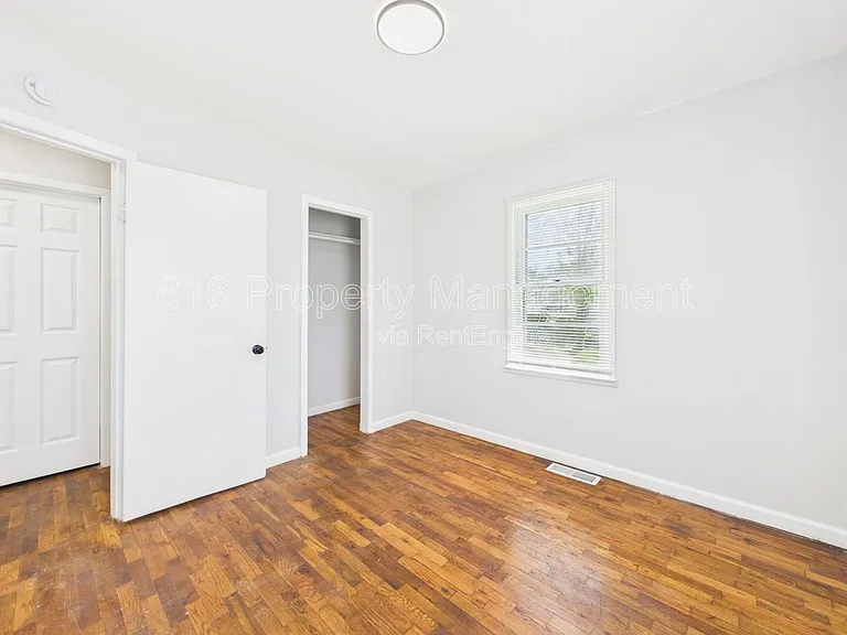 10323 E 20th St S — Photo 18