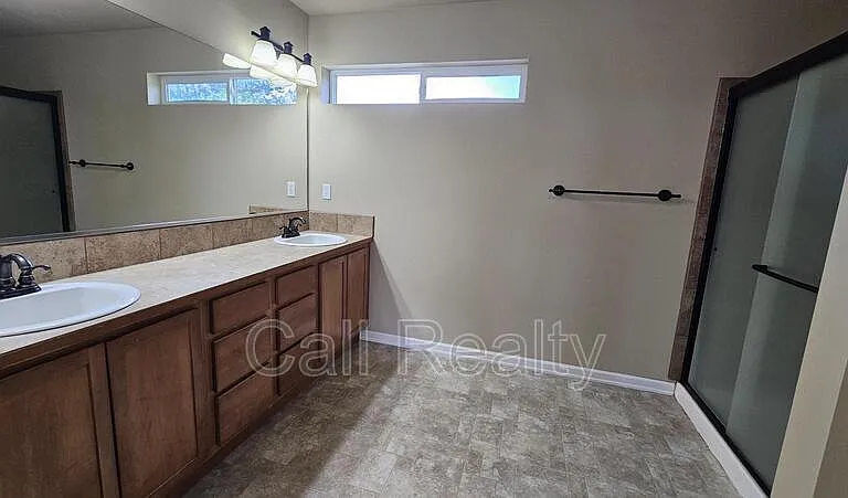 7813 S Parway Ln — Photo 14