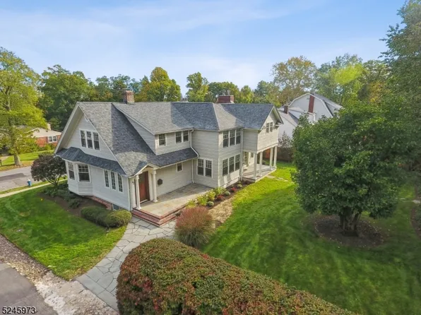 42 Cedar St, Millburn Twp., NJ 07041