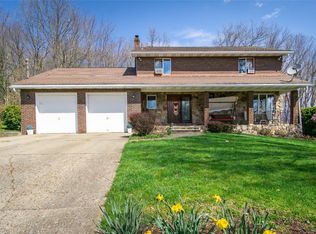 4 Prince Edward Ct, Endicott, NY 13760