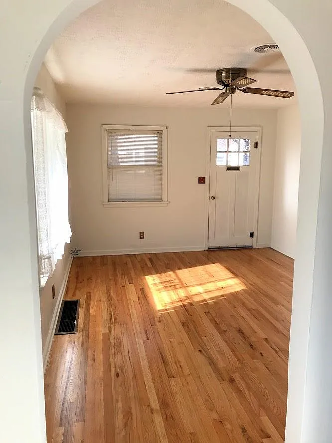 2 bed, 865 sqft, $2,050 — Photo 4