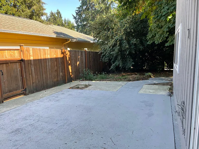 1614 152nd Ave SE — Photo 33
