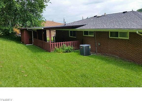 3rd image of 524 E Fernwood Dr