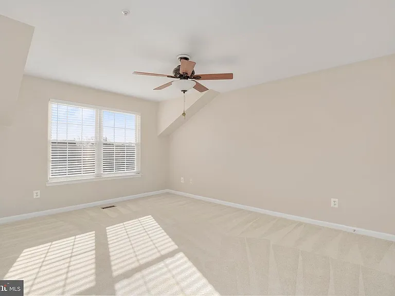UPPER LEVEL BEDROOM SUITE