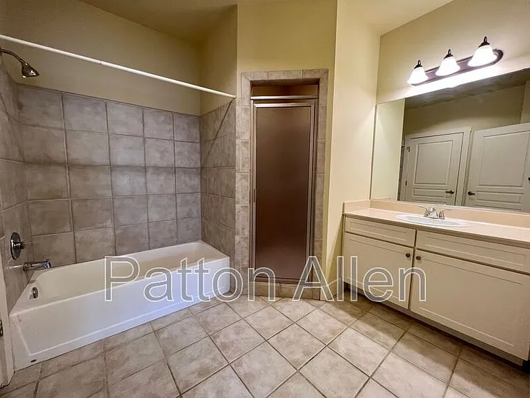 9 Kenilworth Knl #303 — Photo 9