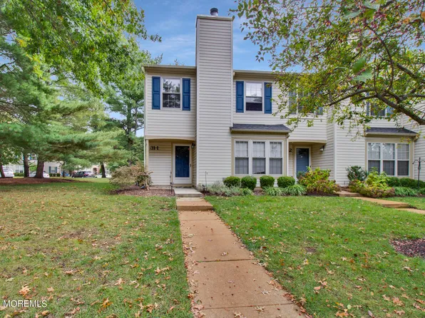 31 Trumbull Drive #1, Freehold, NJ 07728