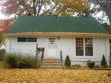 126 Brookfield Rd photo 1