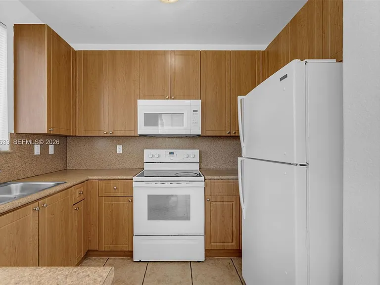 2712 SE 15th Pl #148 — Photo 13