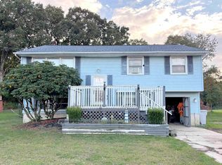 2230 Berkeley Dr, Vineland, NJ 08361