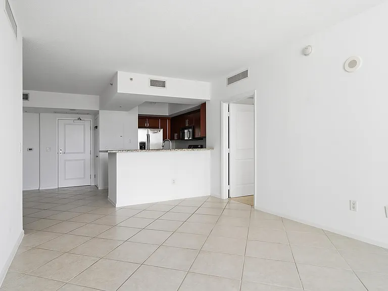 403 S Sapodilla Ave #218 — Photo 8