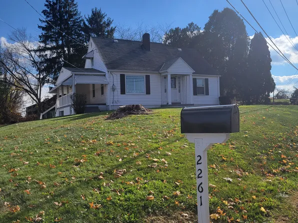 2261 Ridge Rd, McKeesport, PA 15135