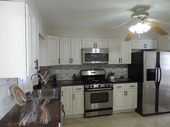 5th image of 352 Wildwood Dr