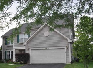 2970 Arbor Ln, Aurora, IL 60502