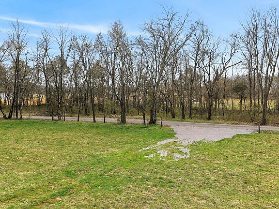 2nd image of 1289 Old Hopewell Rd