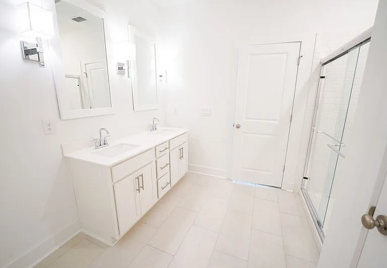 128 Kingswood Cir — Photo 20