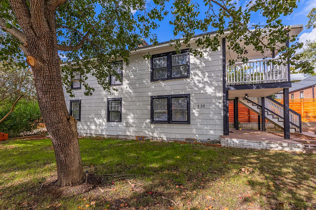 2 bed, $1,375 — Photo 3