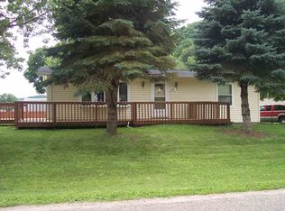 602 Schiller St, Guttenberg, IA 52052