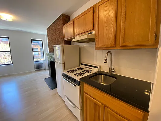 Rented by GreenVill Real Estate LLC | media 14