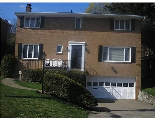 258 Anita Ave photo 1