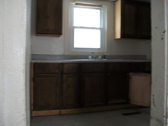 4th image of 1216 Duane Ave