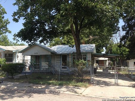 1st image of 2605 Colima St