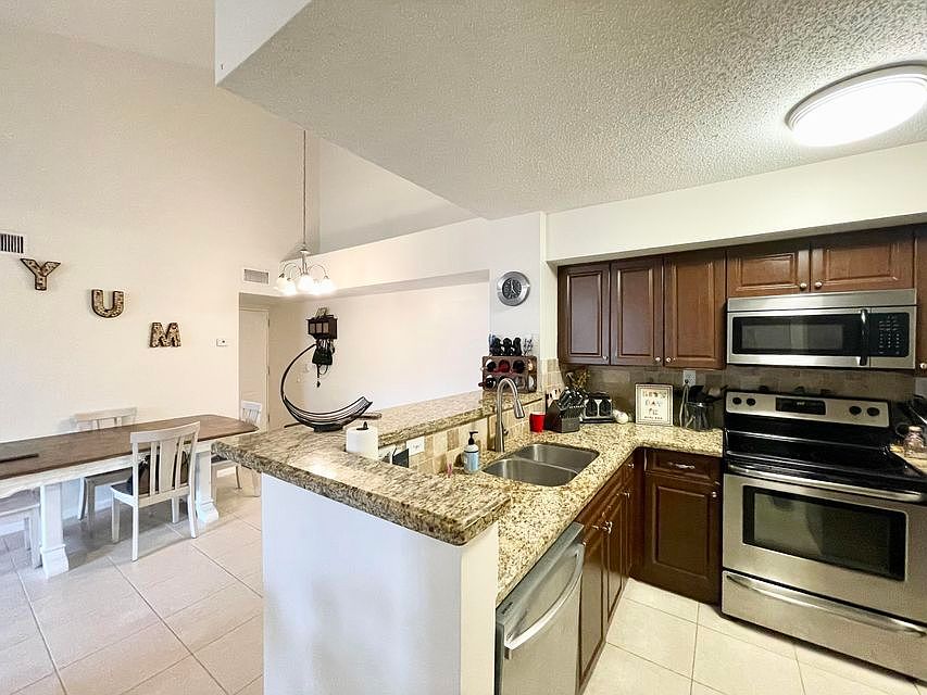 1st image of 7912 Sonoma Springs Cir