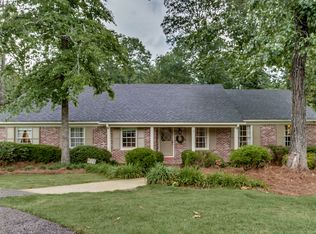 3749 Forest Run Rd, Mountain Brook, AL 35223