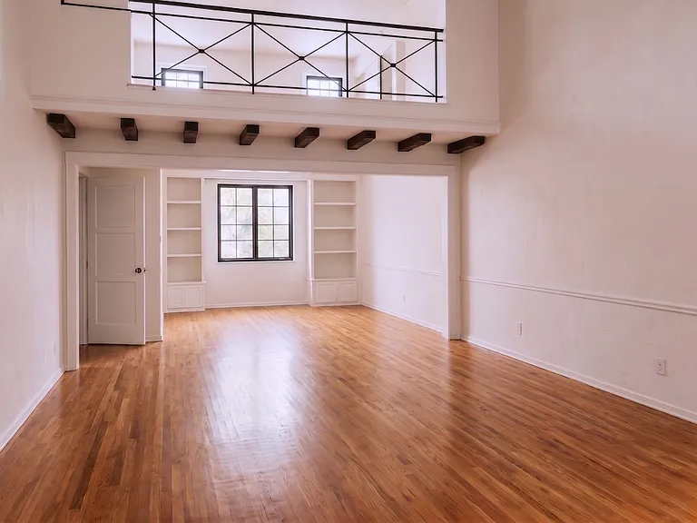 1436-1450 Laurel Ave. Los Angeles, CA 90046 — Photo 2