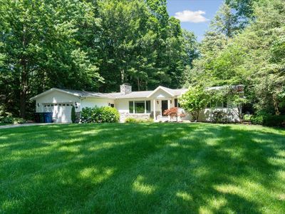 1091 Maple Walk Dr, Holland, MI, 49424